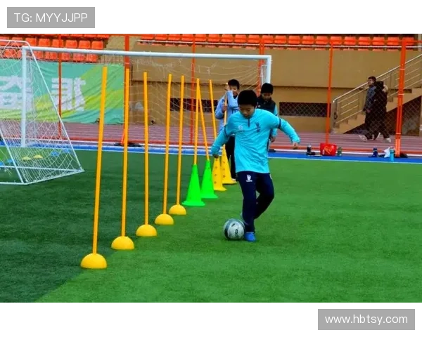 追随足球明星的激情与梦想，点燃心中热爱与奋斗的火焰