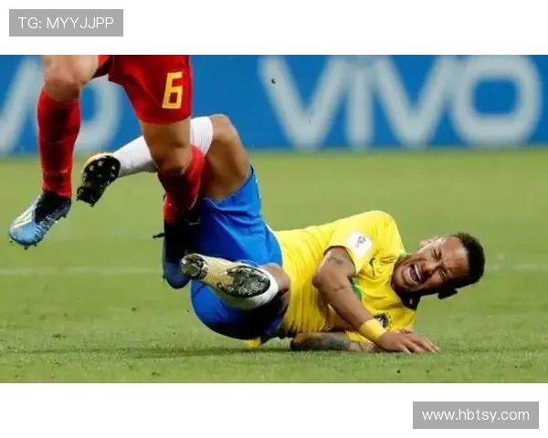 11号足球明星假摔事件引发热议球迷对体育精神的反思与讨论